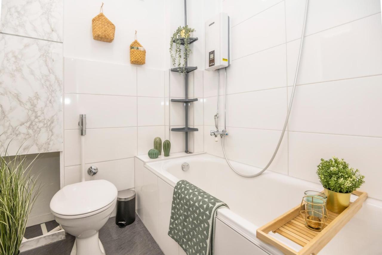 3-Zimmer-Wohnung Nahe Essen City, Bis 5 Personen, Smarttv, Wifi, Balkon Buitenkant foto